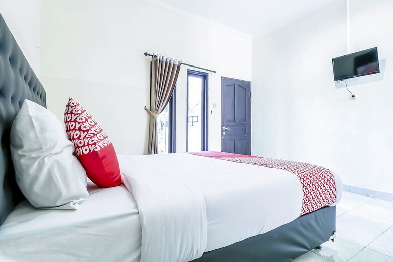 Hostal Oyo 1193 Asri House
