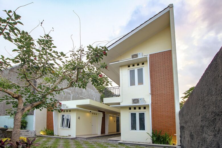 Hostal Oyo 1195 The Doctor's Guest House Syariah