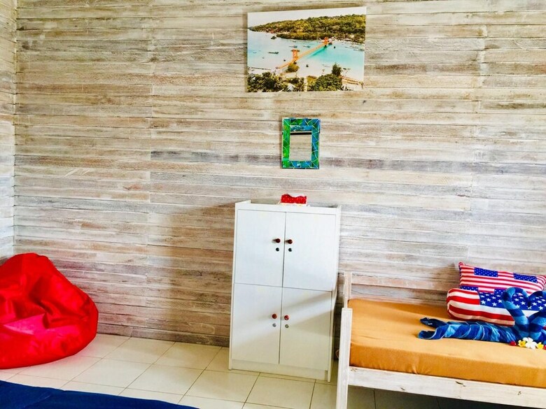 Hostal Candy Bed & Breakfast