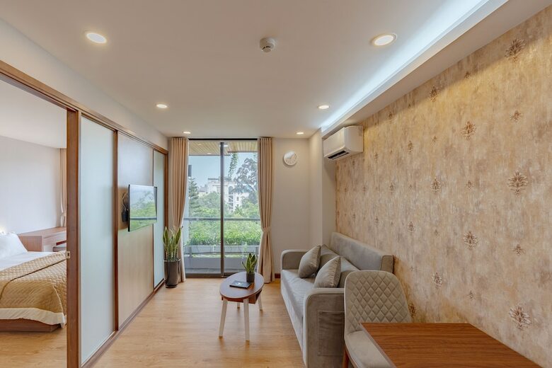 Aparthotel Moon West Lake Serviced Apartment