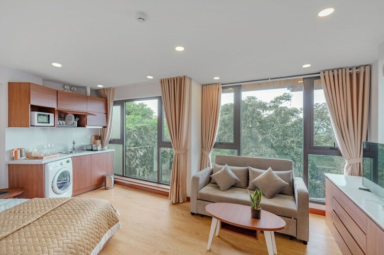 Aparthotel Moon West Lake Serviced Apartment