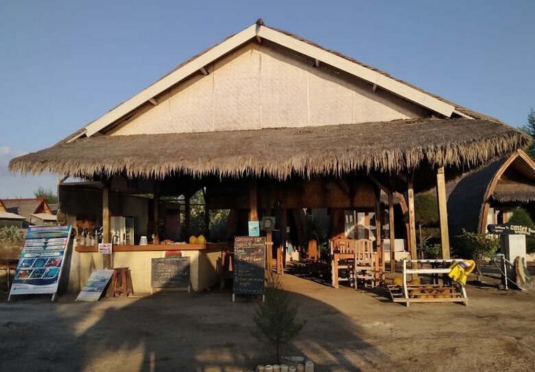 Bed & Breakfast Sunset Beach Bungalow & Restaurant