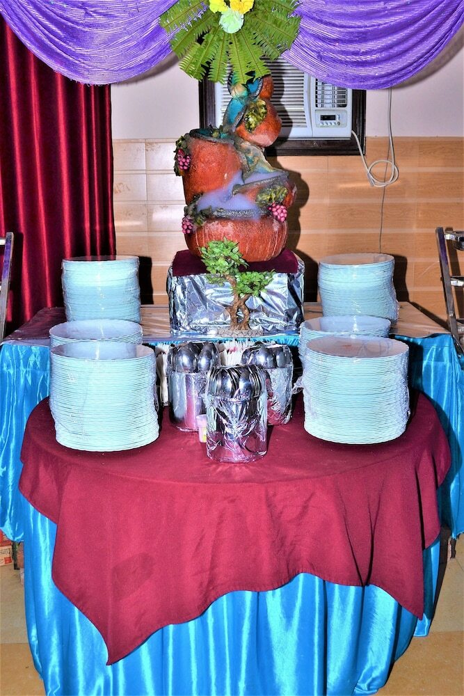 Hotel Pradeep Palace