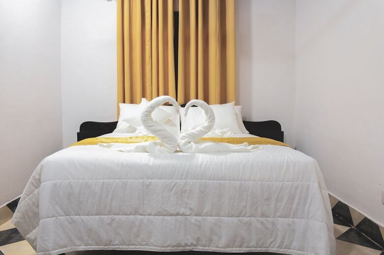 Hotel Stay Rumies