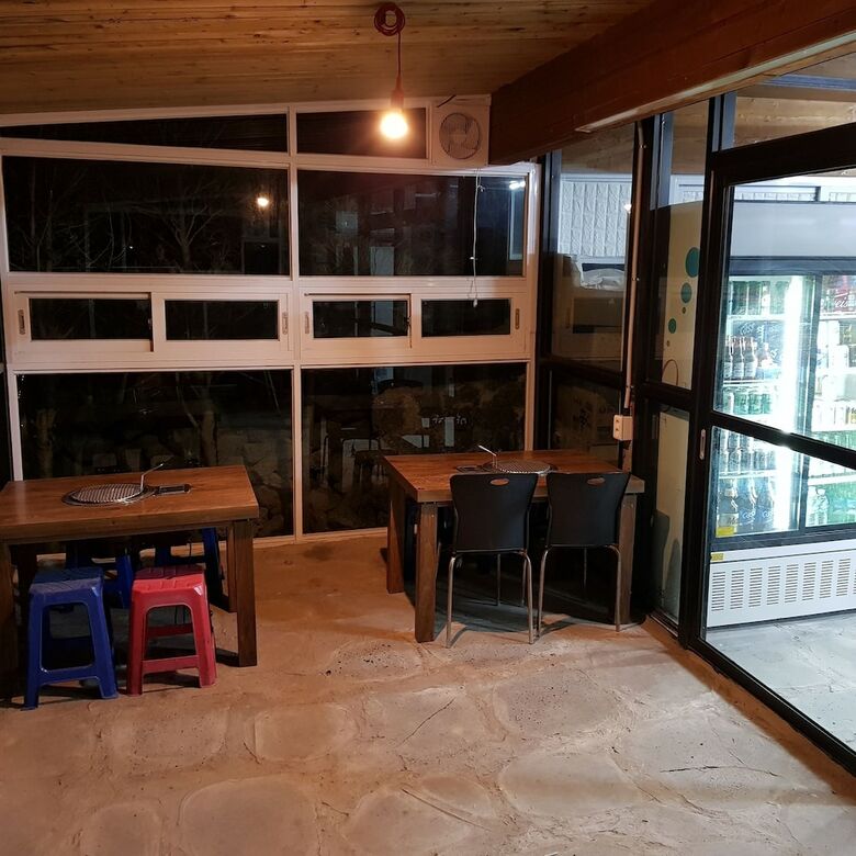 Hotel Jeju Cloudy Field House