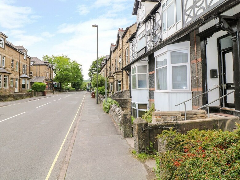 Dale Mews Luxury Apartment