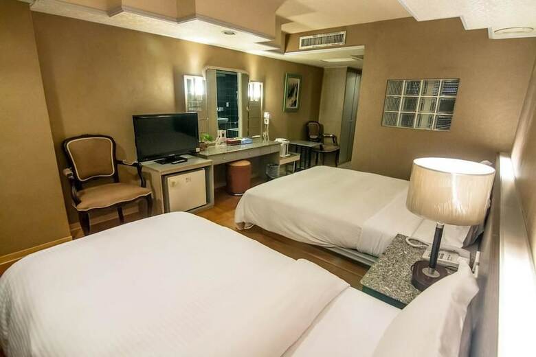 Katherine Plaza Hotel