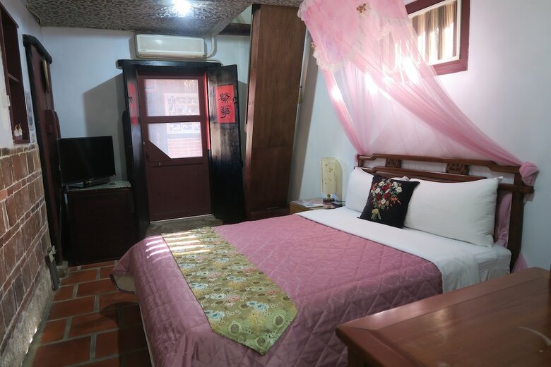 Bed & Breakfast Shuitou Inn I