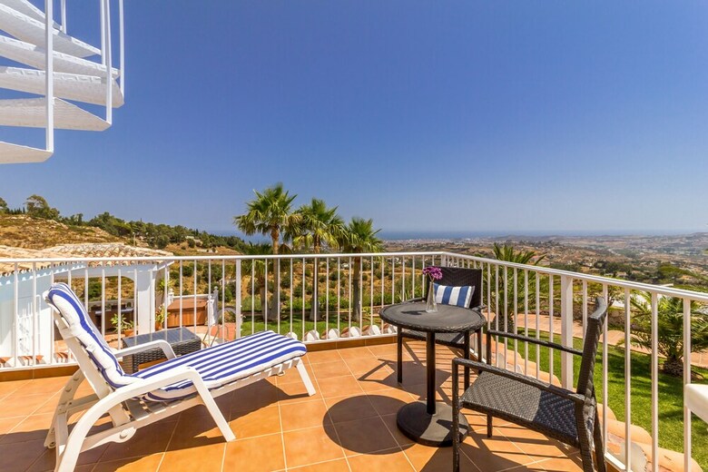 Solaga - Villa Media Luna