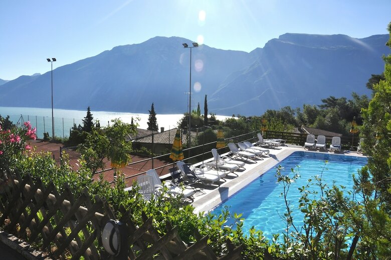 Hotel Village Bazzanega