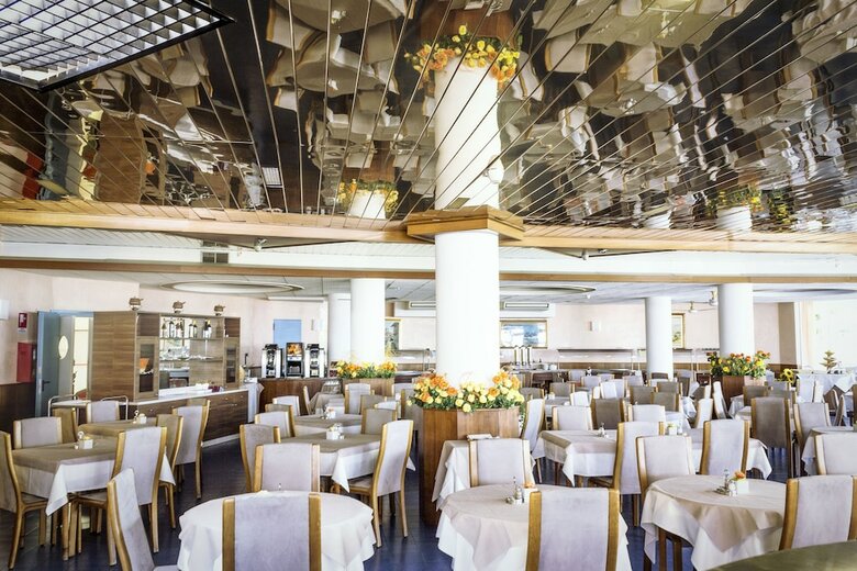 Hotel Saturno