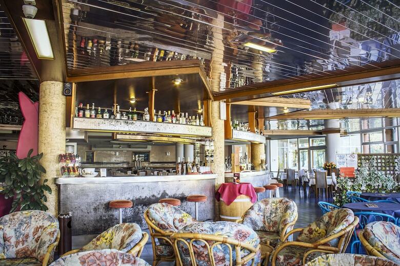 Hotel Saturno