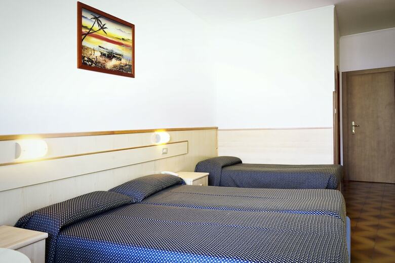Hotel Saturno