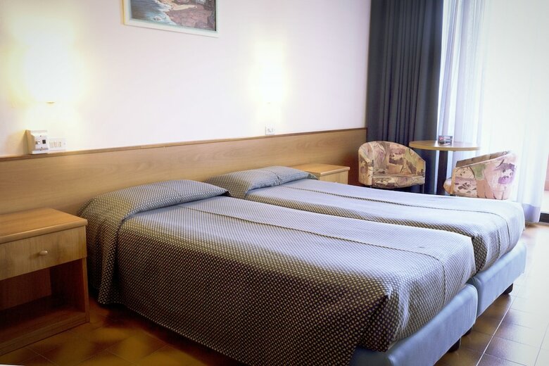 Hotel Saturno