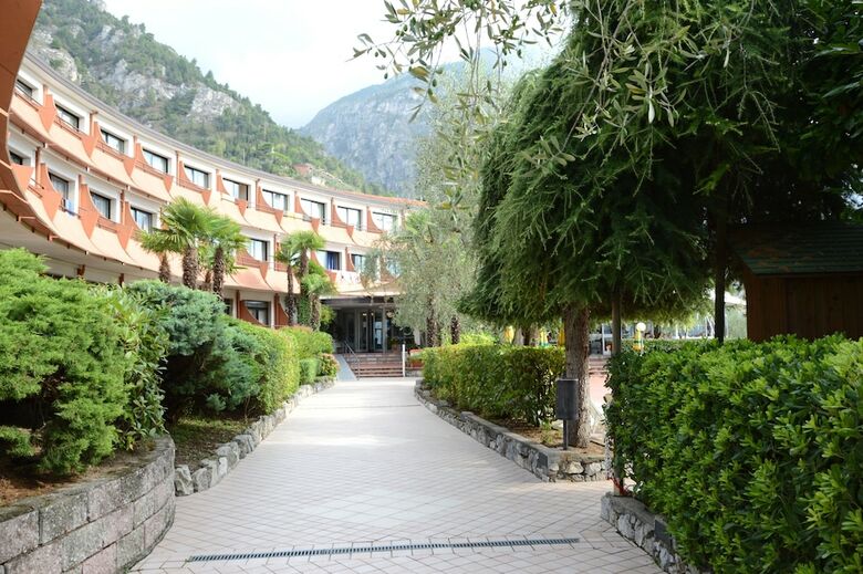 Hotel Saturno