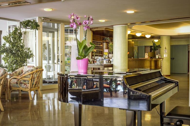 Hotel Saturno