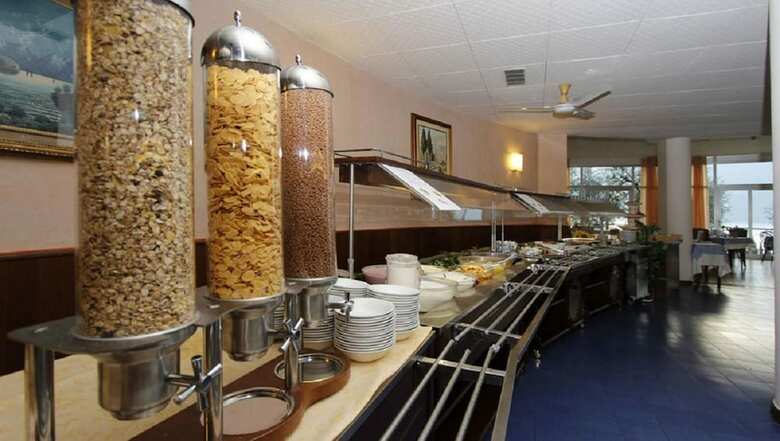 Hotel Saturno