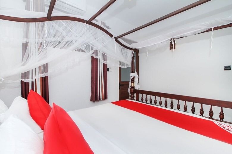 Oyo 295 Sea View Hotel 02