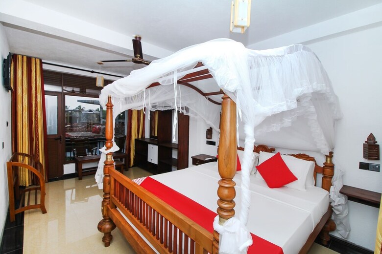 Oyo 295 Sea View Hotel 02