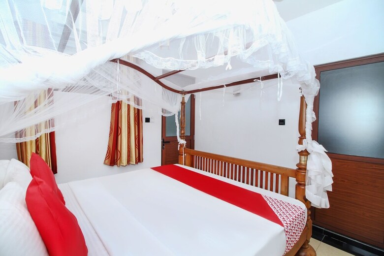Oyo 295 Sea View Hotel 02
