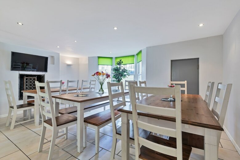 Brighton Getaways-sunshine Central House