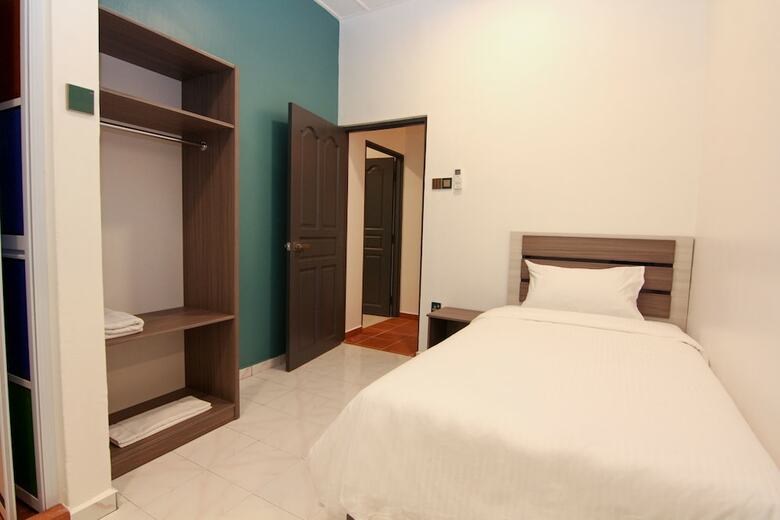 Hotel Pearl Inn