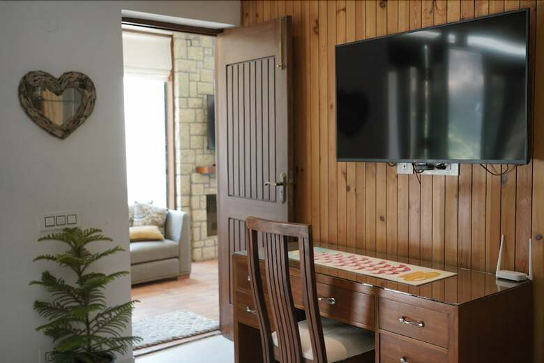 Hotel Boho Heights Kasauli