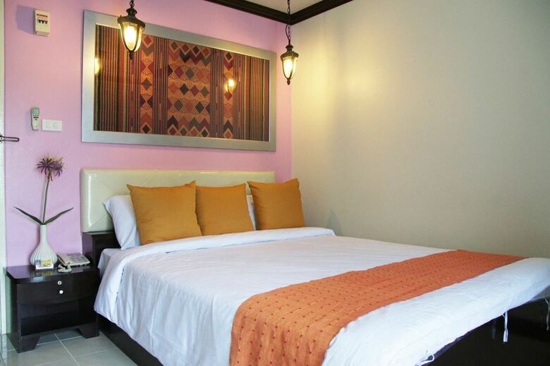 Hotel Natcha Apartment&condo