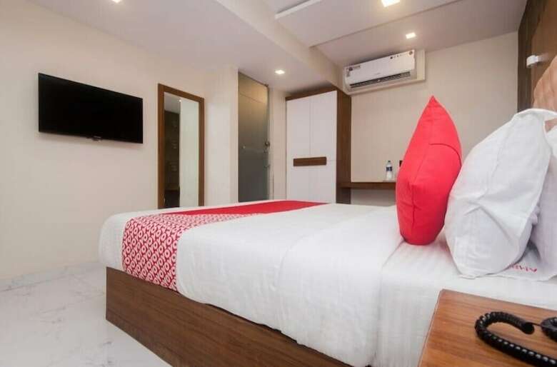 Hotel Qubestay Airport