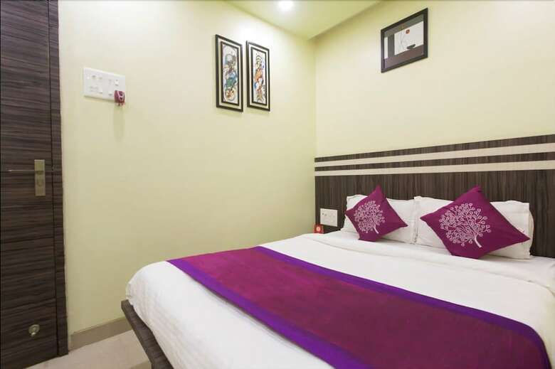 Hotel Shri Niwas Executive