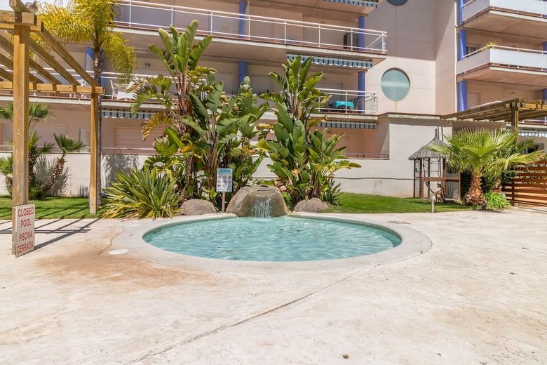 Apartamentos Bt Port Canig�