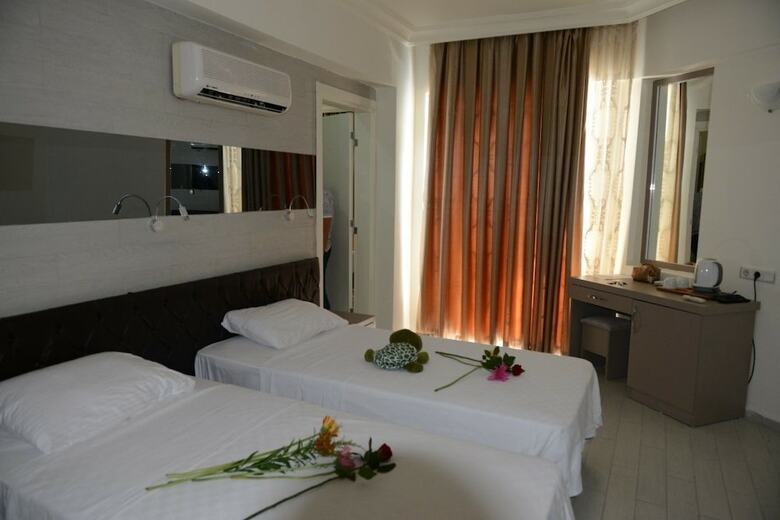 Cleopatra City Hotel