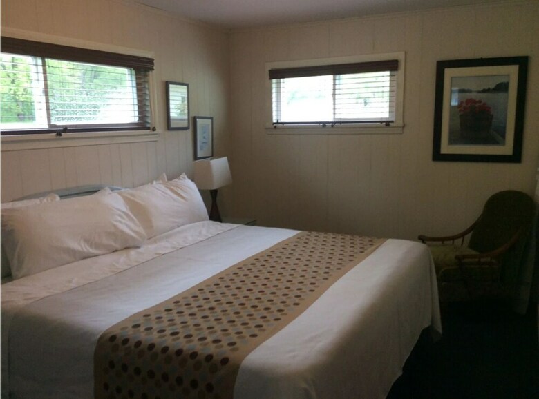 Portage Lake Motel