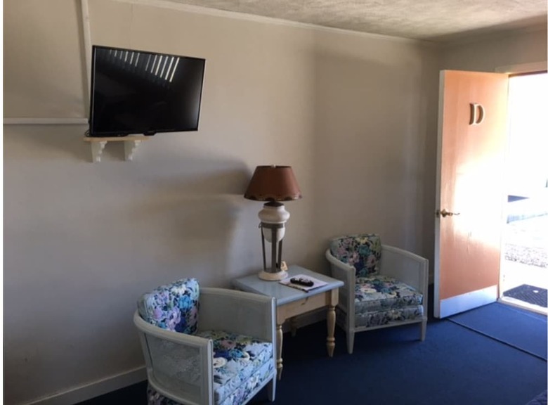 Portage Lake Motel