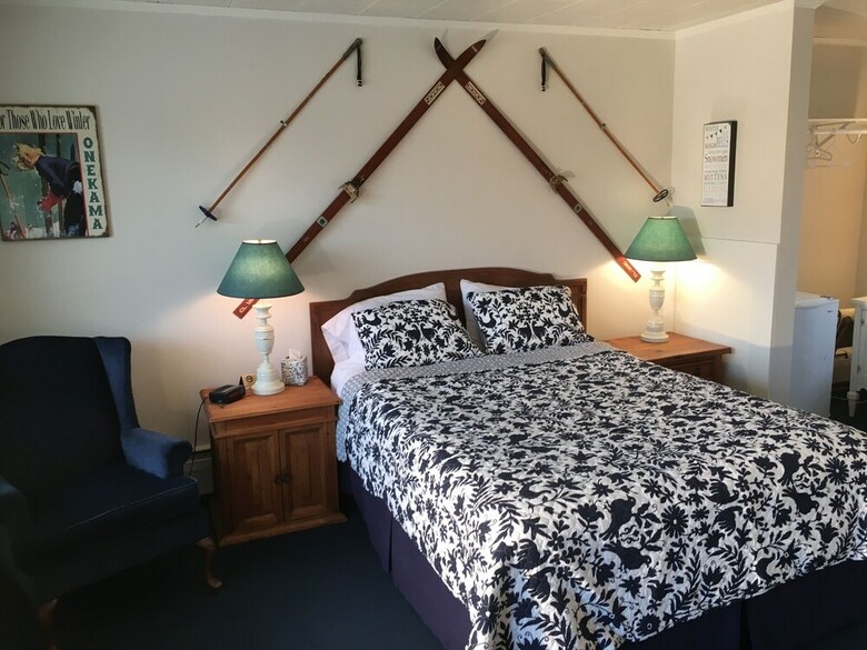 Portage Lake Motel