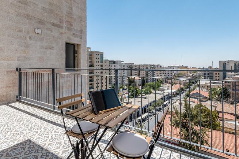 Even Israel Apartments