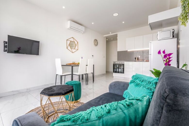 Even Israel Apartments