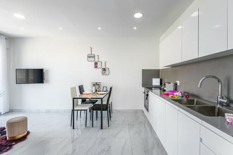 Even Israel Apartments