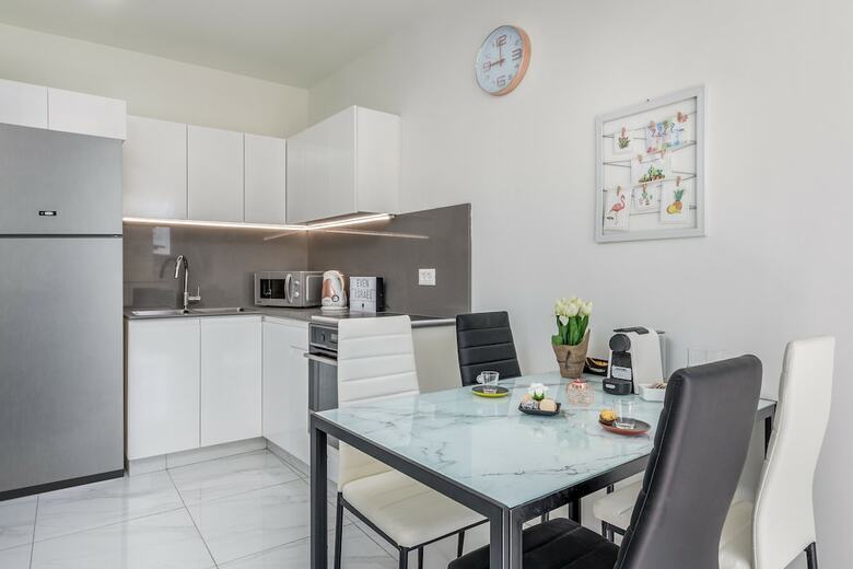 Even Israel Apartments