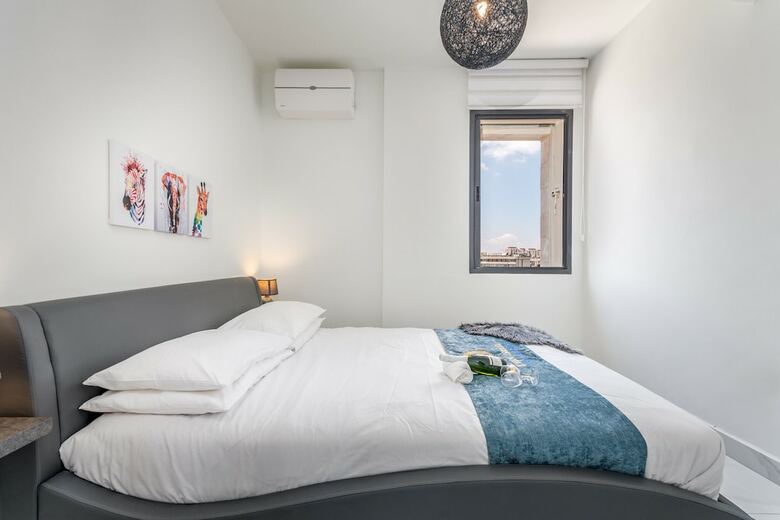 Even Israel Apartments