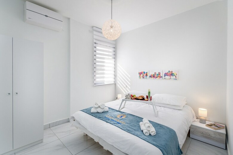 Even Israel Apartments