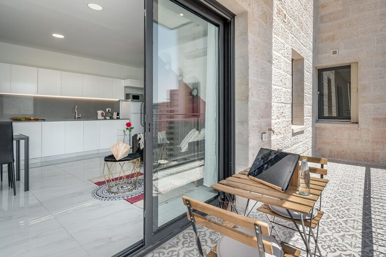 Even Israel Apartments