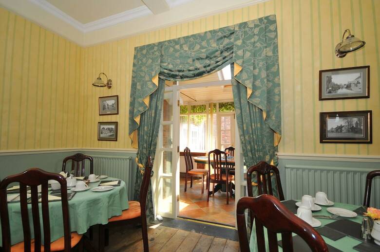 Hotel Edderton Hall Country House