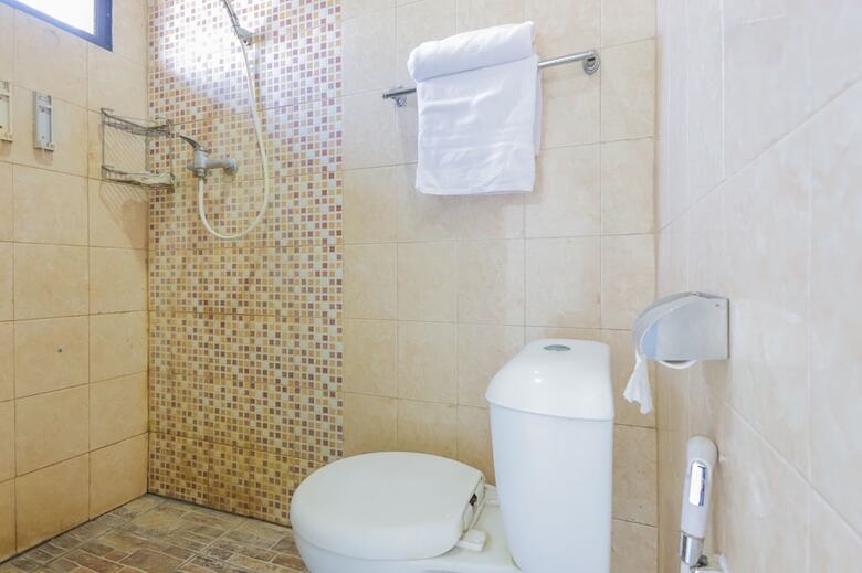Hotel Oyo 442 Koen Hanare