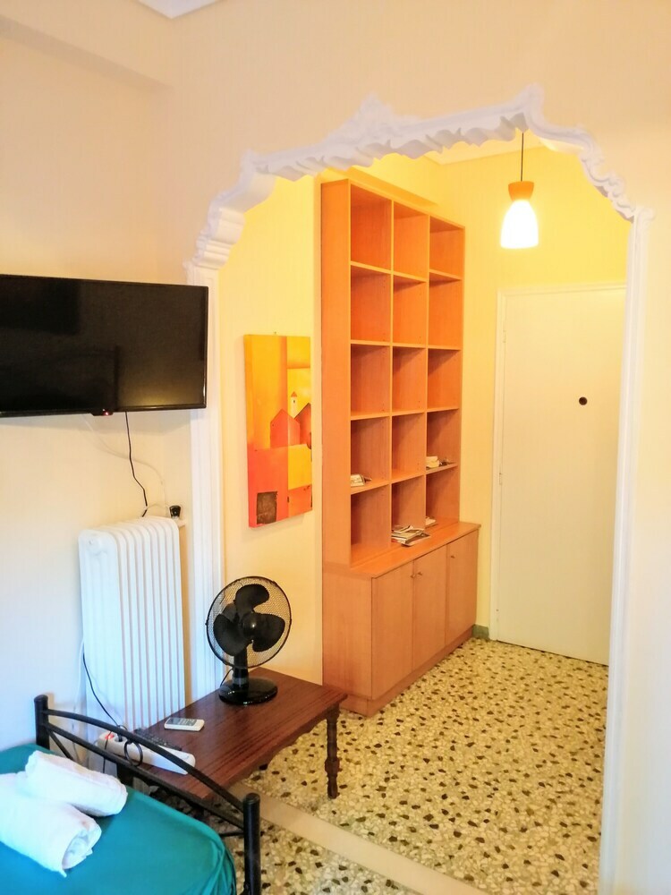 Cozy Apartment Near Acropolis
