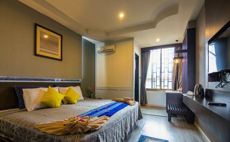 Blue Lagoon Hotel
