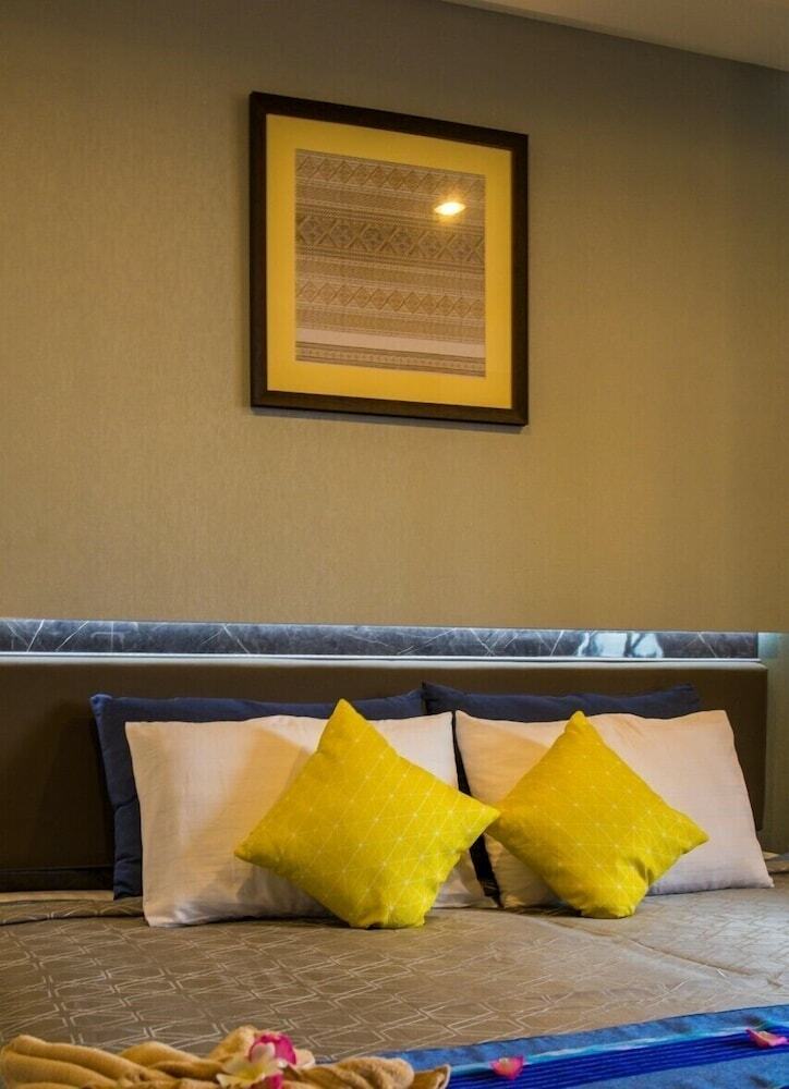 Blue Lagoon Hotel