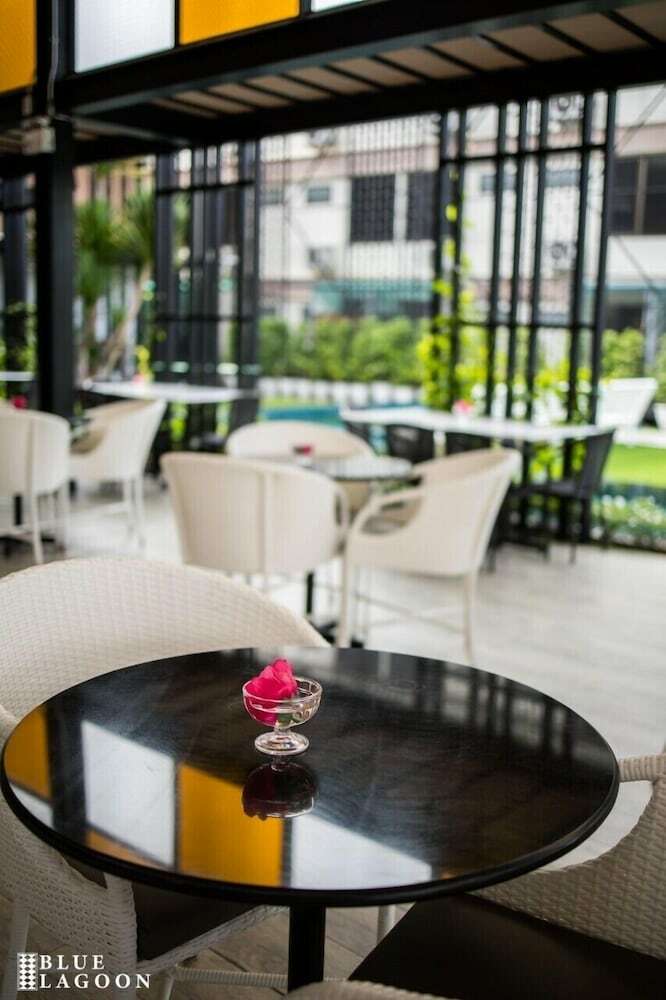 Blue Lagoon Hotel