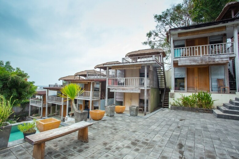 Hotel Oyo 1215 Tree House Villa