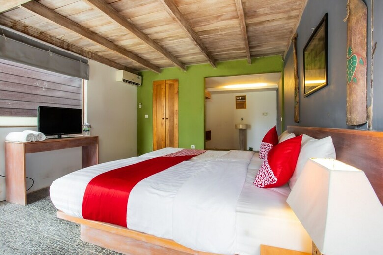 Hotel Oyo 1215 Tree House Villa